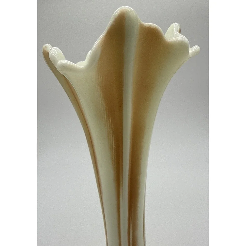 Northwood Four Pillars Nutmeg Custard Glass Vase 9